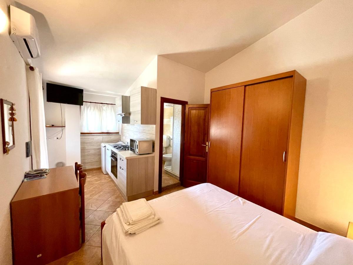 Appartamento Monolocale Italia Tergu Esterno foto